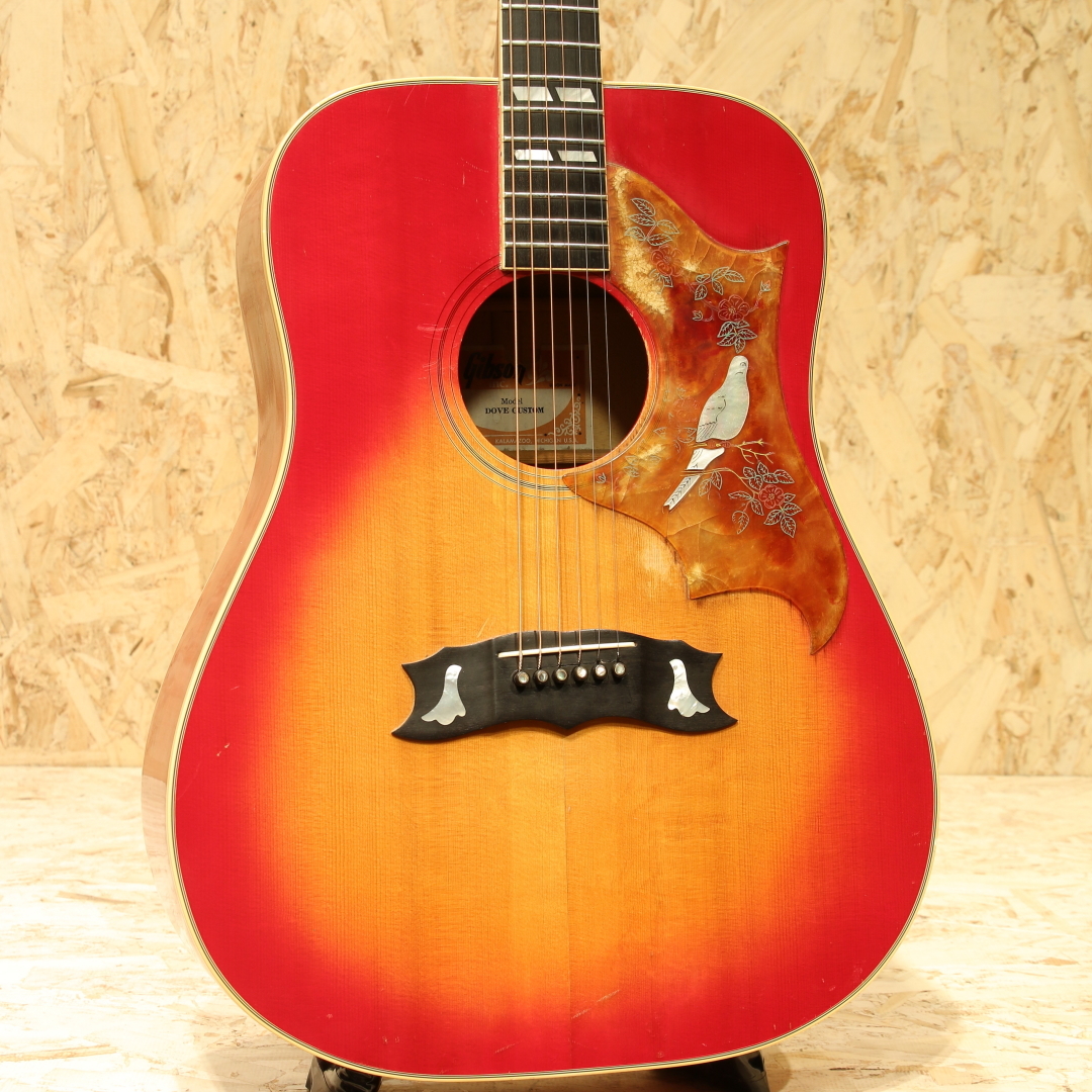 GIBSON DOVE 1981年製　ハードケース付き Gibson Dove Custom CS 1981（中古）【楽器検索デジマート】