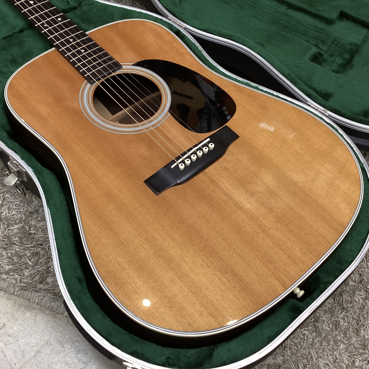 Martin D-28 2003年製 (マーチン ドレッドノート アコースティック