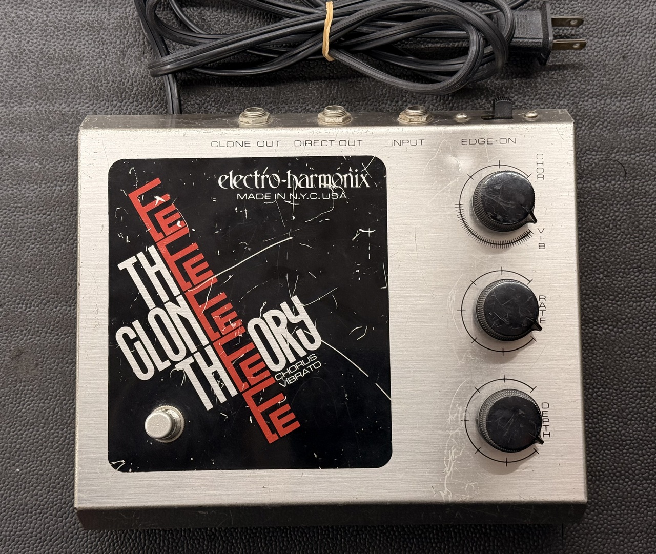 Electro-Harmonix Clone Theory 70s（ビンテージ）【楽器検索デジマート】