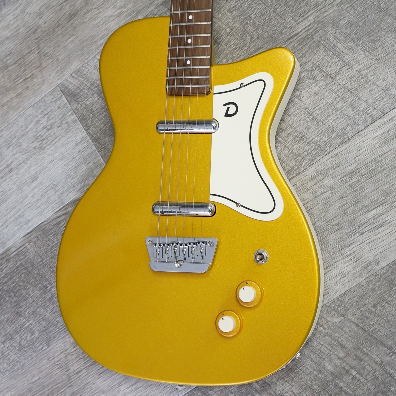 M*a様 DANELECTRO エレキギター ゴールド M*a様 DANELECTRO エレキギター ゴールド