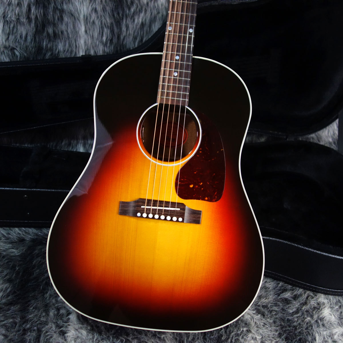 【めいきゃっと】23年製 J-45 Standard RedSpruce めいきゃっと様専用】23年製 J-45 Standard RedSpruce - メルカリ