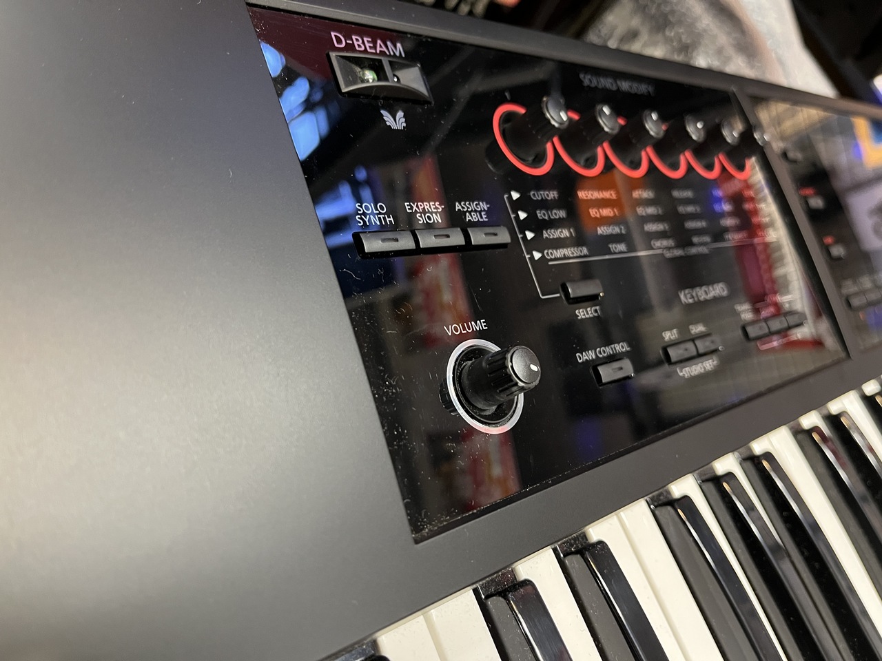 Roland FA-07【中古】（中古）【楽器検索デジマート】