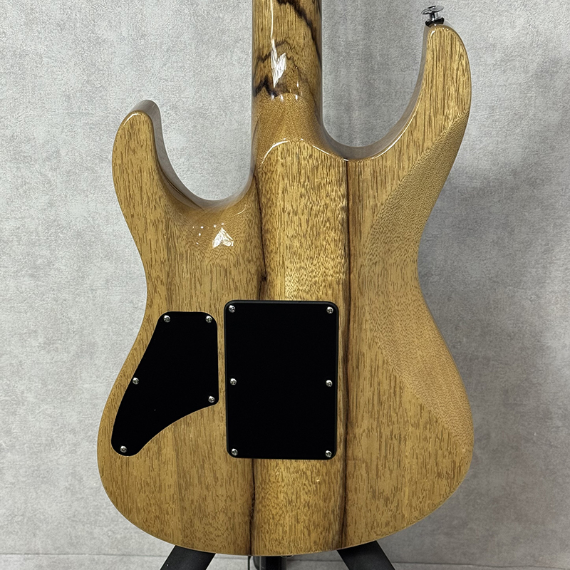 Suhr Modern Set Neck Custom Select Quilt Top Black Limba Body