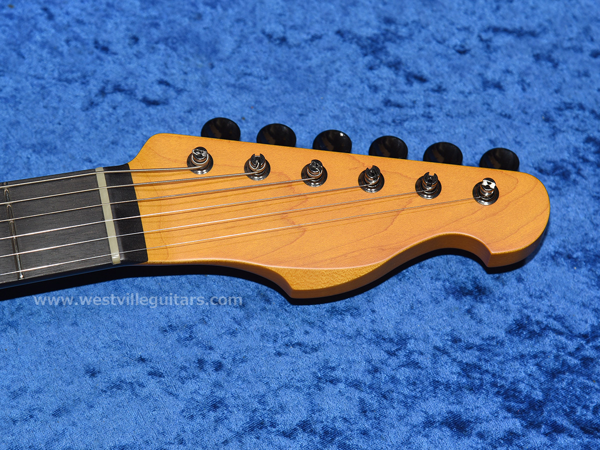 Westville Westel Semi-Hollow (Spruce top, Mahogany back / C8-AL4