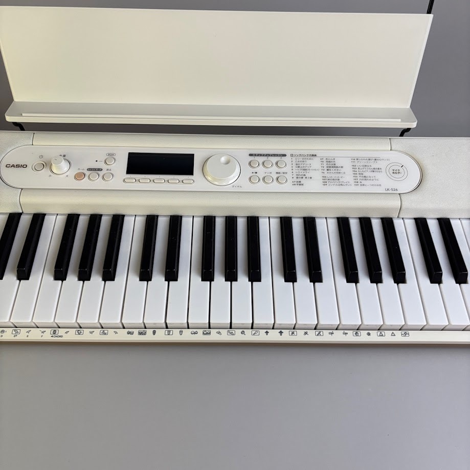 新品未使用未開封　カシオ　LK-526 開封済新品同様CASIO電子キーボード LK-526 光ナビゲーション