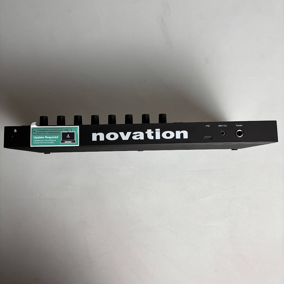 Novation Launchkey Mini 25 MK4 MIDIキーボード 25鍵 ミニ鍵盤