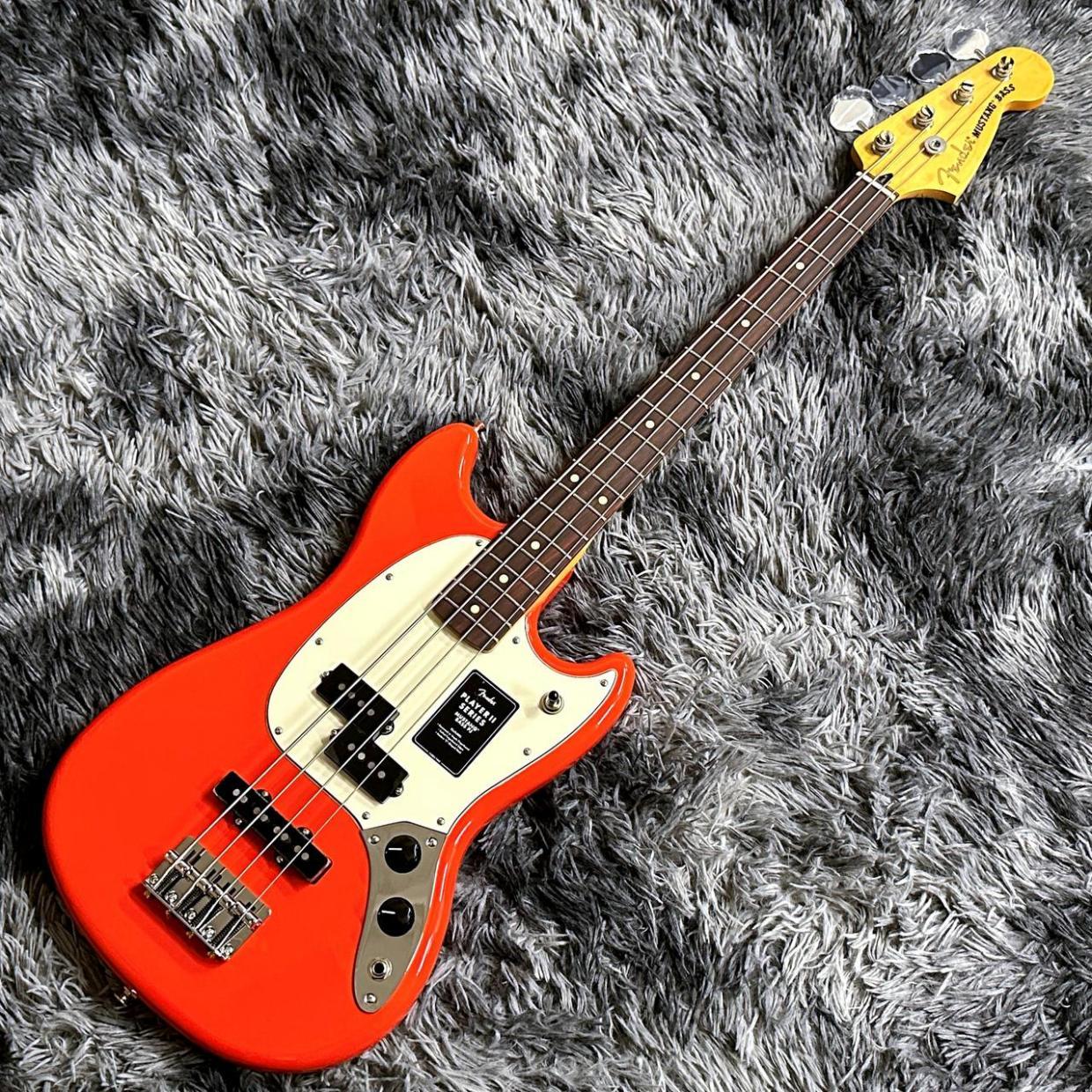 Fender Player II Mustang Bass PJ, Rosewood Fingerboard, Coral Red