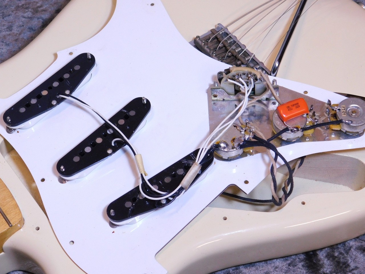 Fender Japan ST68/LH VWH（中古）【楽器検索デジマート】