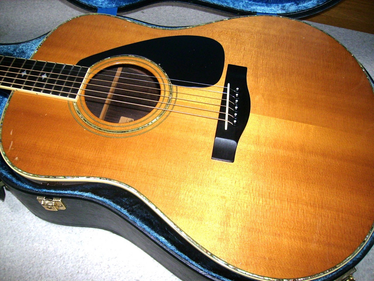 特価在庫あヤマハ、LJ-16、前期LJヘッドです、オール単板 ギター