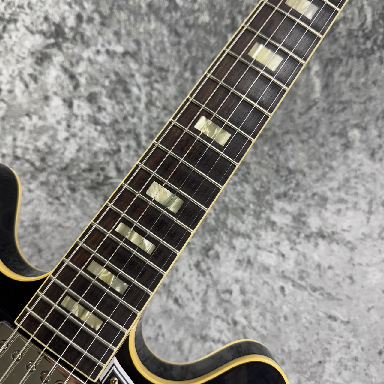 Gibson Custom Shop 【超軽量個体!!】1964 ES-335 Reissue VOS