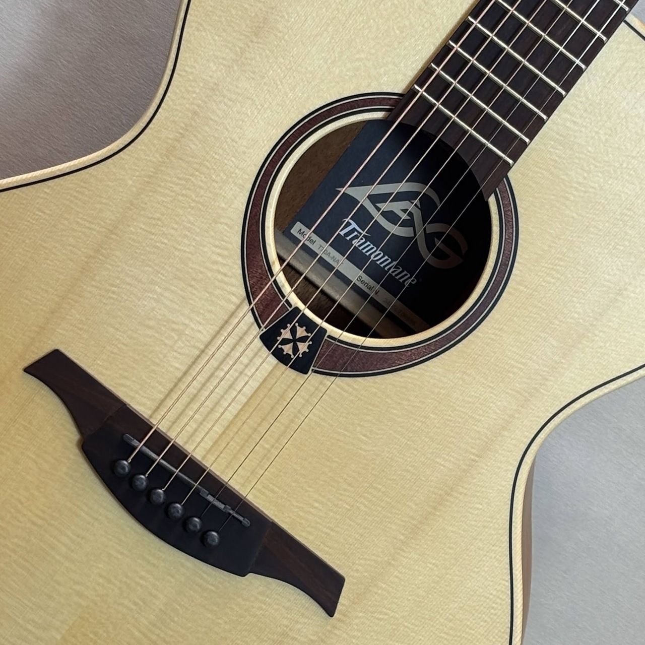 LAG 【限定特価品】 T70A-NAT AUDITORIUM アコースティックギター 現物