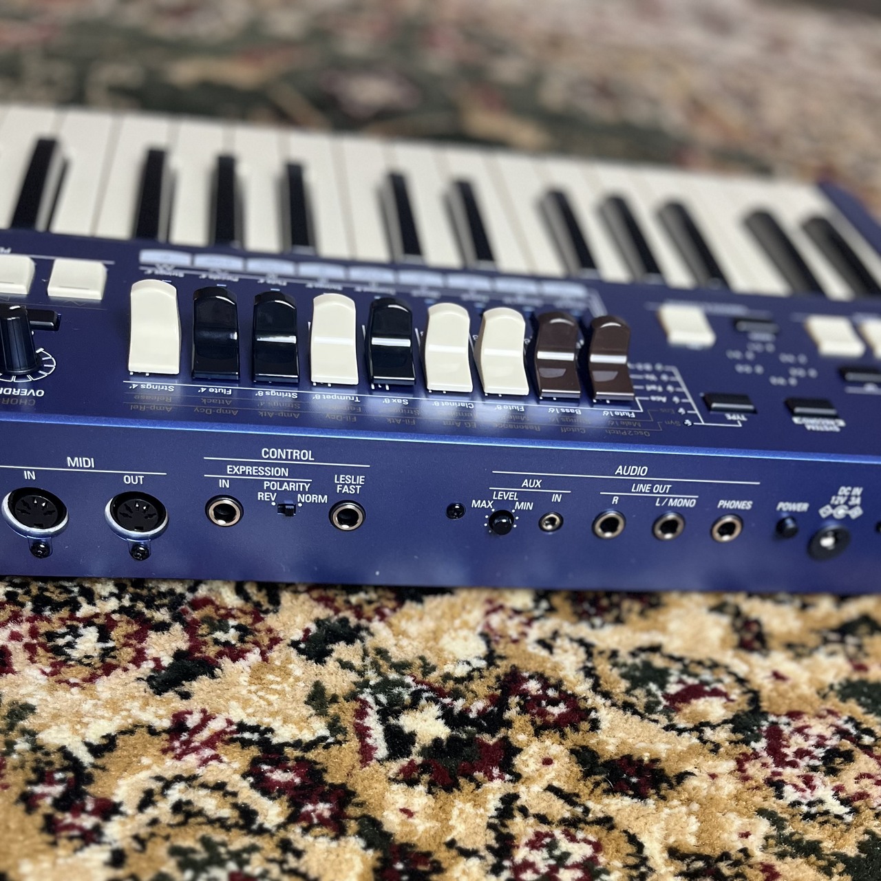 Hammond 【数量限定】M-solo (ブルー) 49鍵盤 ドローバーキーボード （新品/送料無料）【楽器検索デジマート】