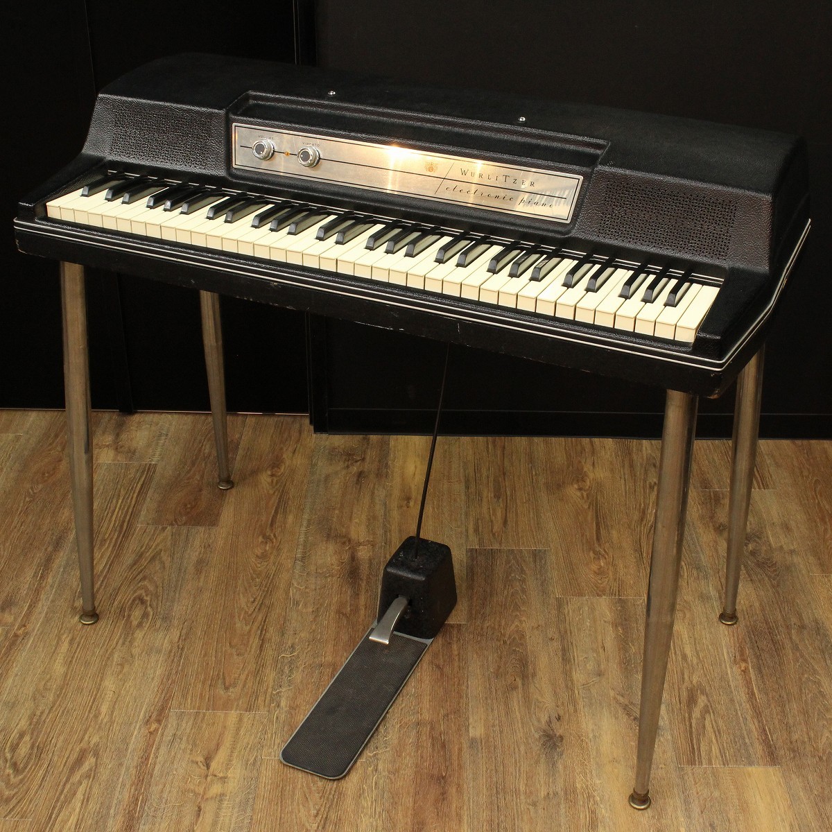 Wurlitzer 200 1973年製【S.72795L】 【送料別途お見積り