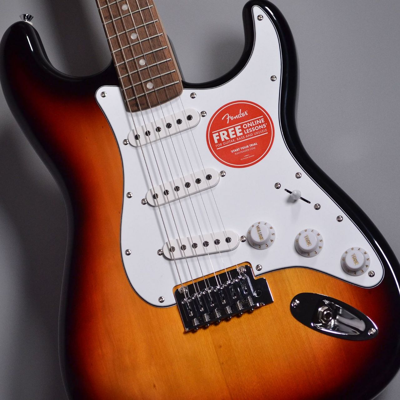 Squier by Fender Affinity Stratocaster Laurel Fingerboard White