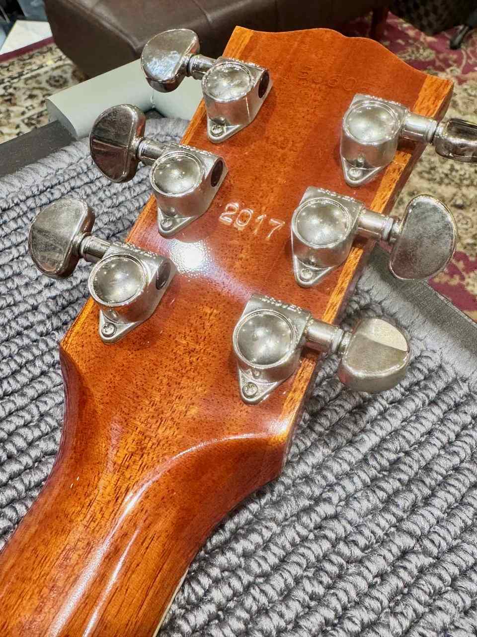 Gibson Hummingbird ~Heritage Cherry Sunburst~ 【2017 Model】（中古