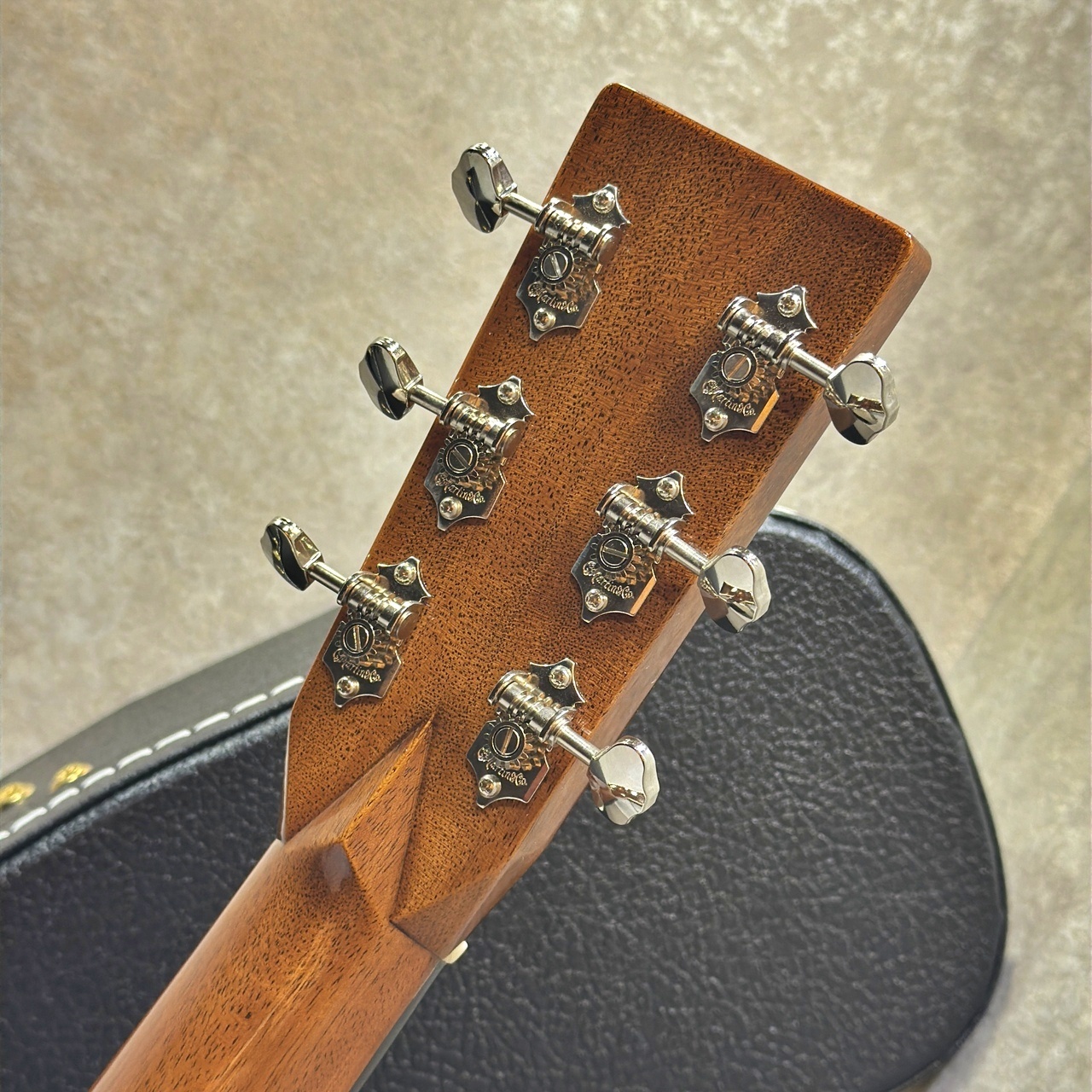 Martin 【美品中古】【試奏動画あり】000-28EC Sunburst '25