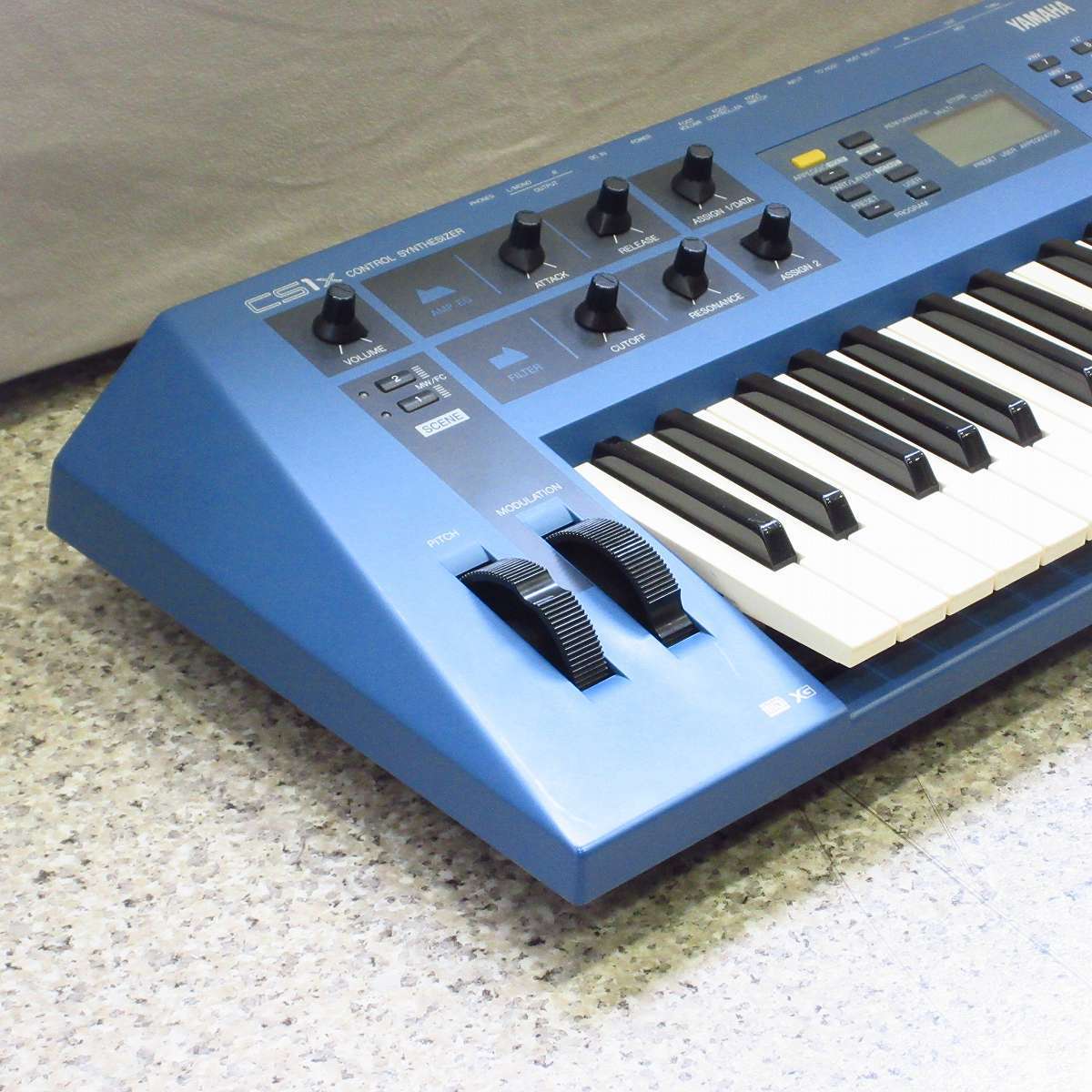 YAMAHA CS1x 