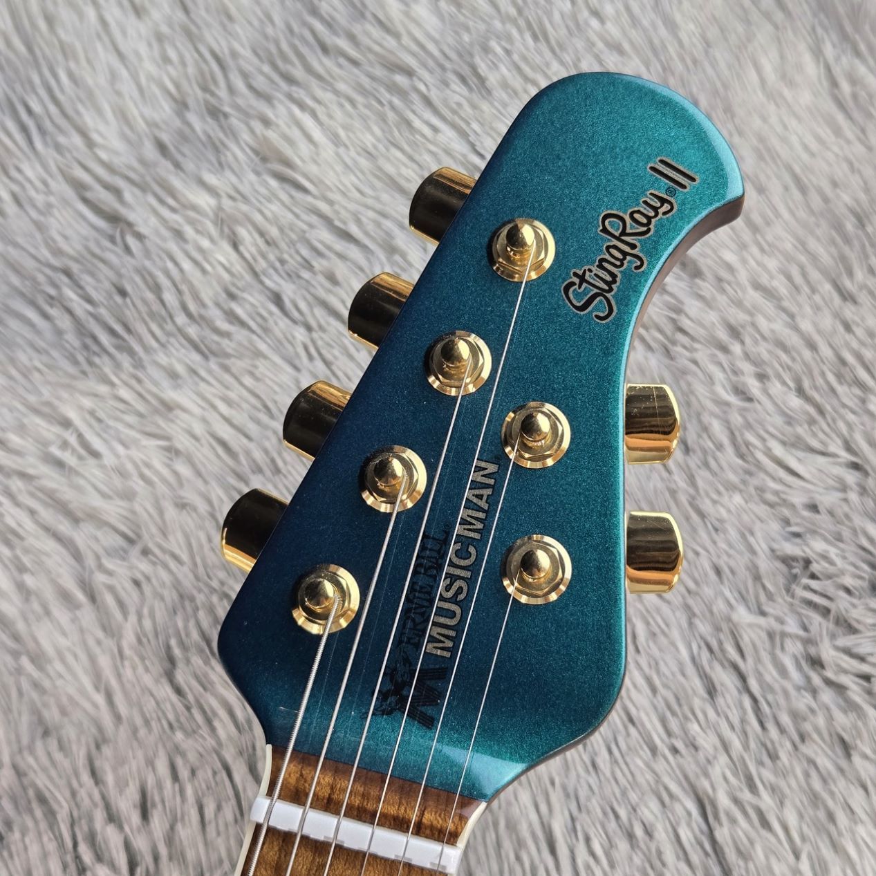 MUSIC MAN Stingray II Deluxe - Pine Green【現物画像】【3.24kg