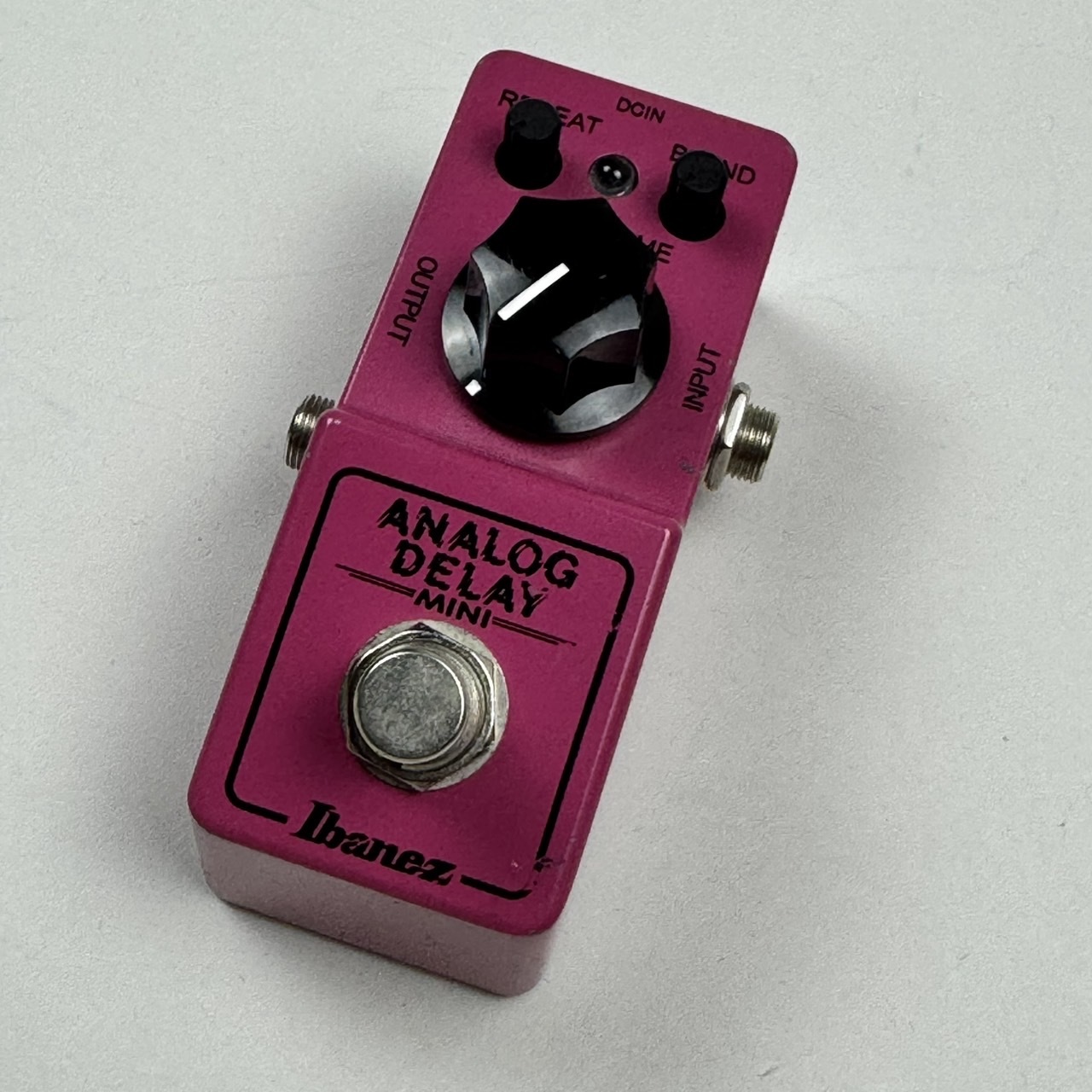 Ibanez Analog Delay ミニサイズ　ギターエフェクター ADMINI | MINI SERIES | EFFECTS | PRODUCTS | Ibanez guitars