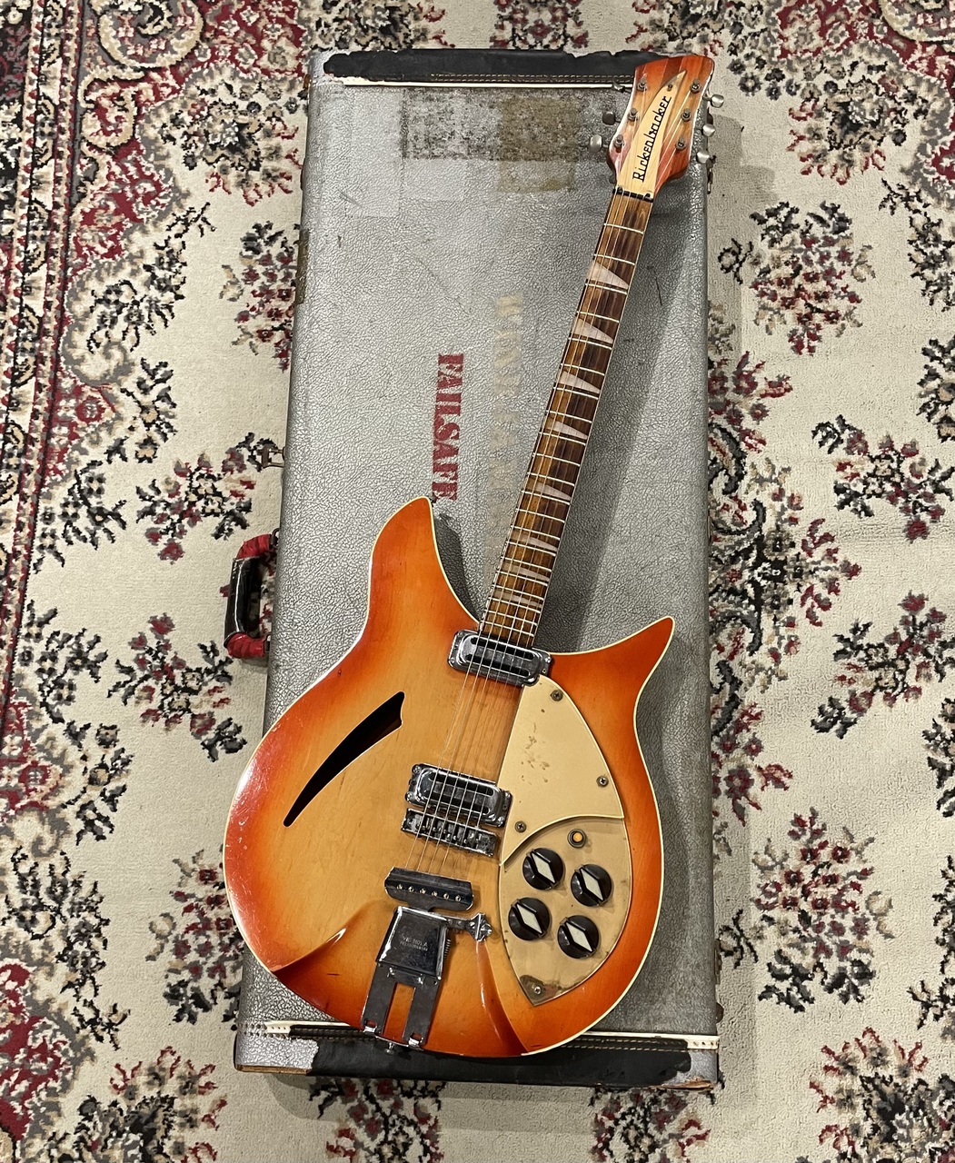 ギター Rickenbacker Capri 365 1960 1958-1960 Rickenbacker 365 Capri – Empire Guitars