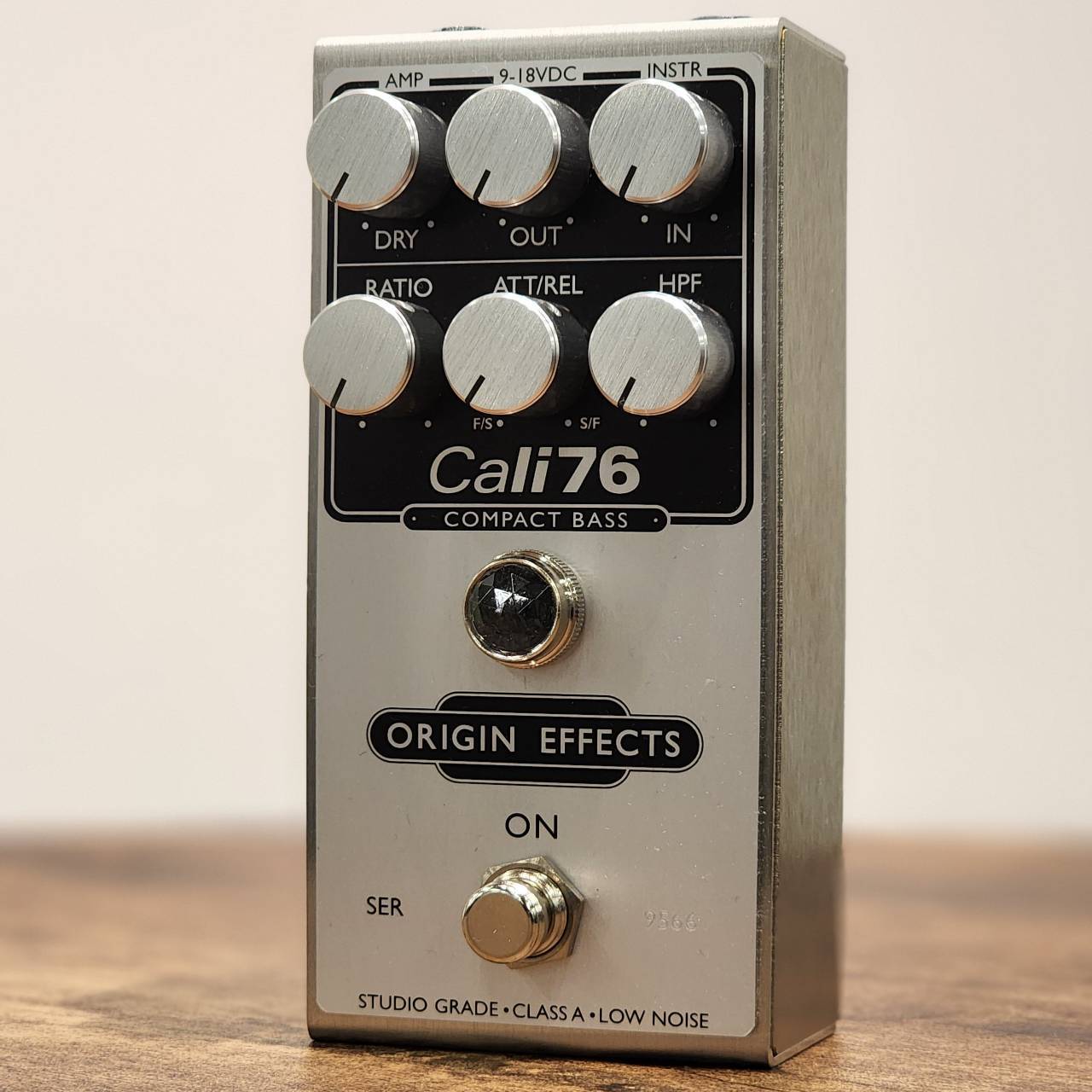 ORIGIN EFFECTS Cali76-CB（新品/送料無料）【楽器検索デジマート】