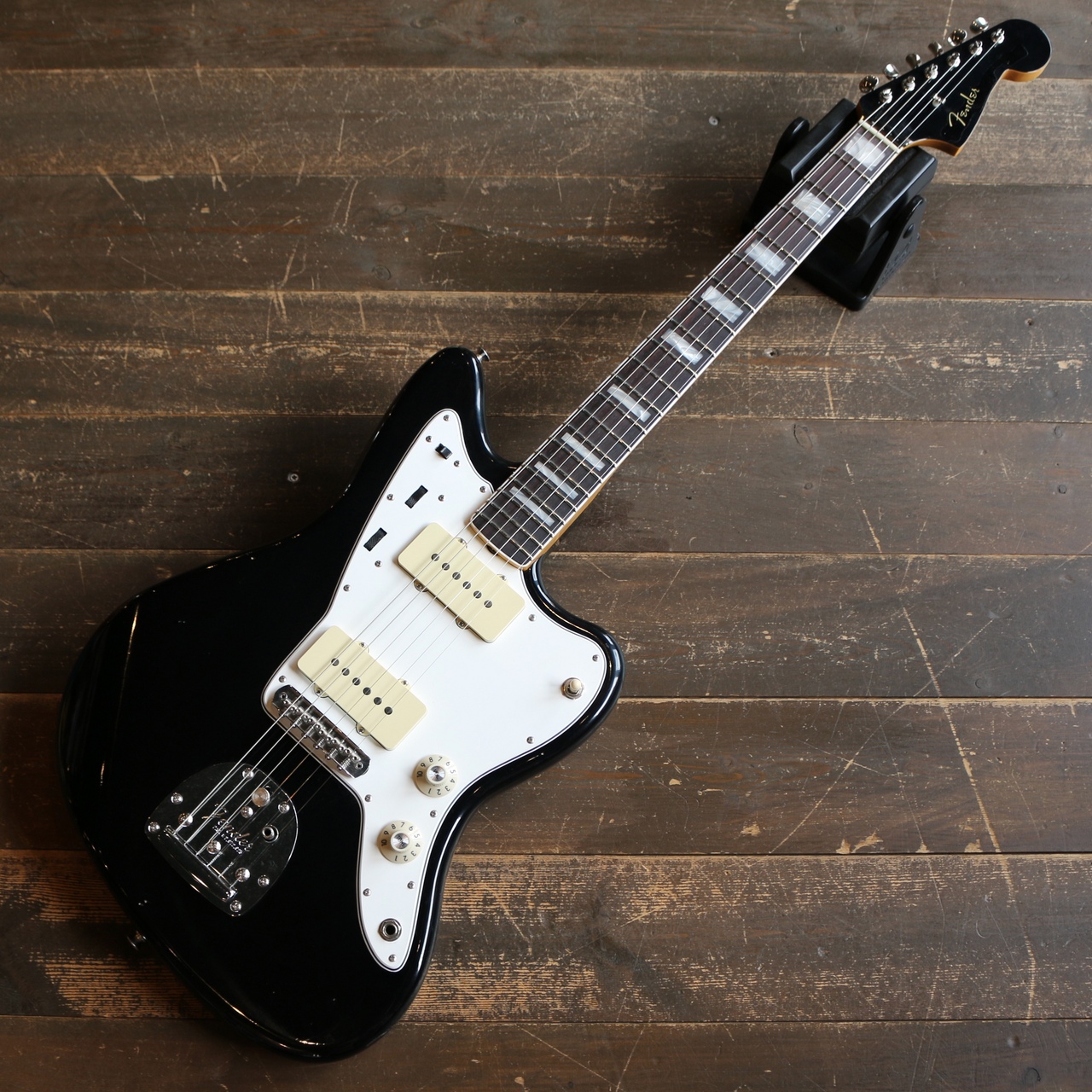 Fender Jazzmaster ブラック ギターケース付き 1966 Fender Jazzmaster Black - ヴィンテージギター買取り