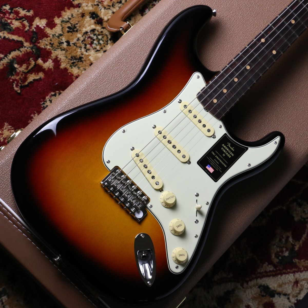 Fender （フェンダー）American Vintage II 1961 Stratocaster 3-Color  Sunburst【ラッカー】（新品/送料無料）【楽器検索デジマート】