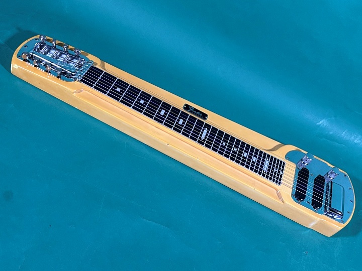Fender DELUXE-8（ビンテージ）【楽器検索デジマート】