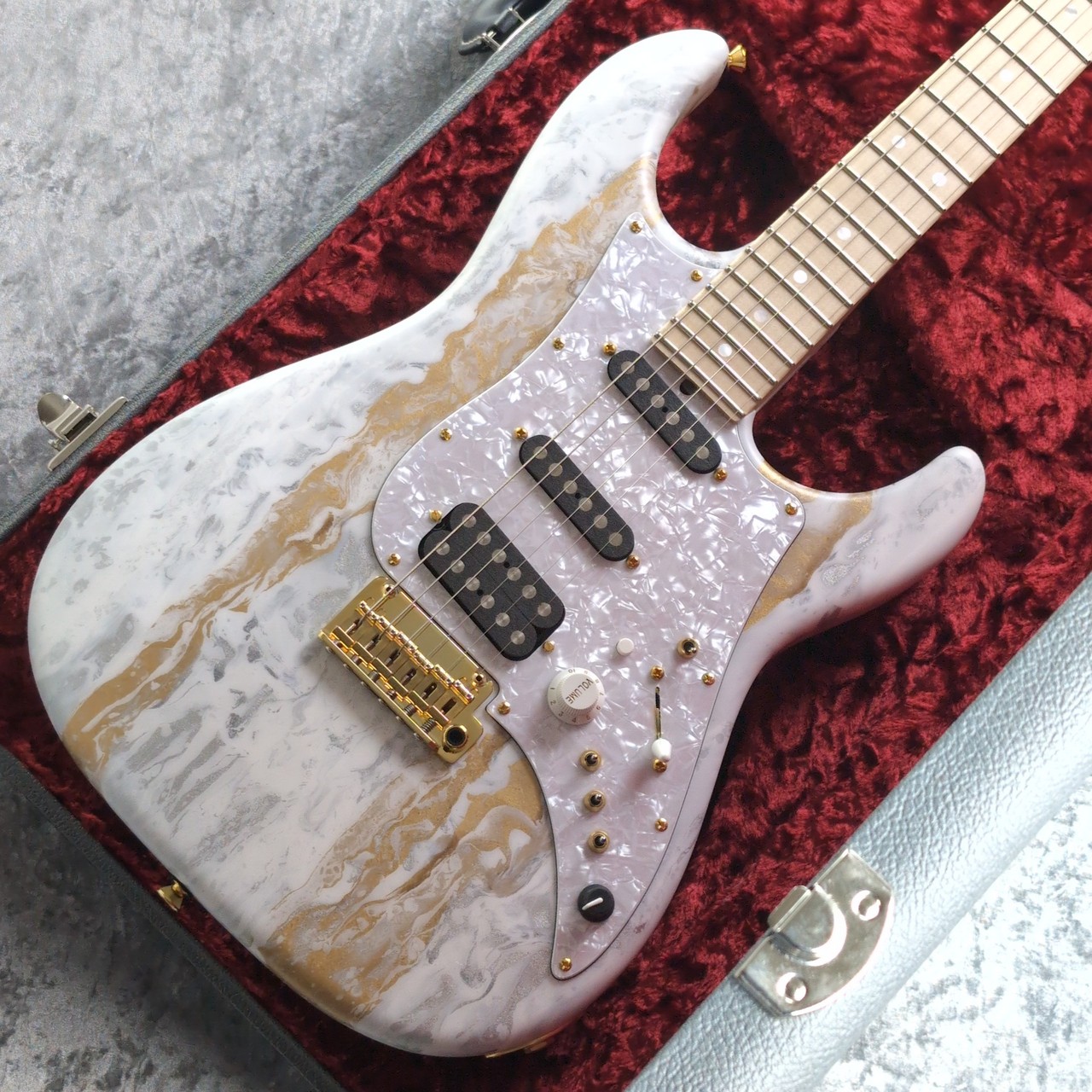 James Tyler Studio Elite Swamp Ash #25068 ~White Shmear~ [3.47kg