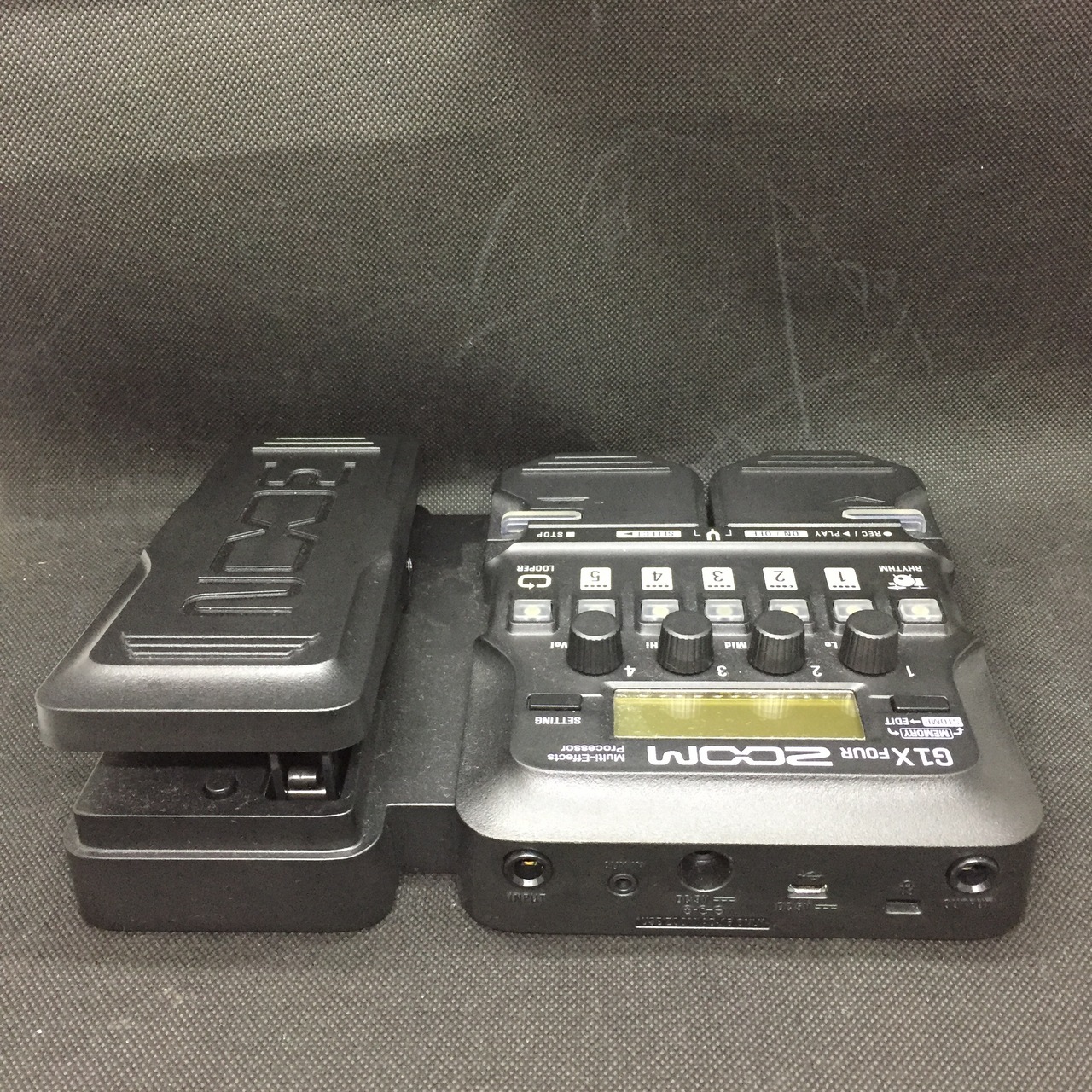 ZOOM G1X FOUR Multi-Effects Processor（中古/送料無料）【楽器検索