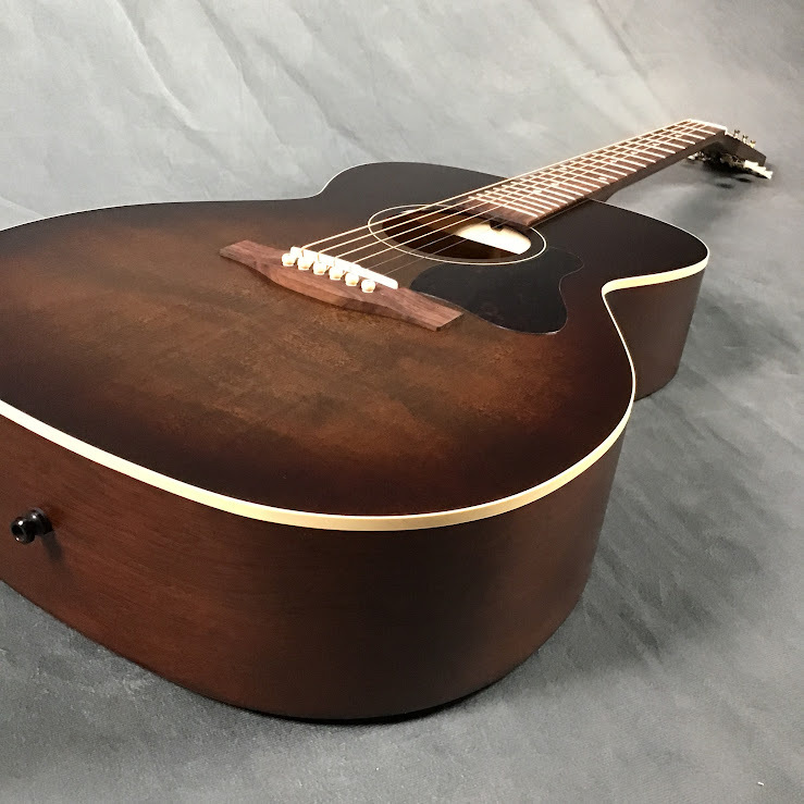 Art&Lutherie Legacy Bourbon Burst アコースティックギター Art&Lutherie Legacy Bourbon Burst アコースティックギター