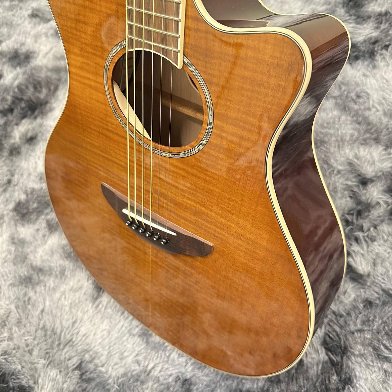 YAMAHA APX600FM/AM(アンバー)【薄胴エレアコ】（新品/送料無料