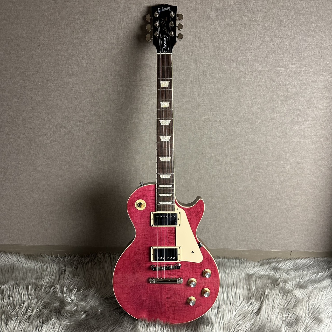 Gibson Les Paul Standard 60s -Translucent Fuchsia【現物画像
