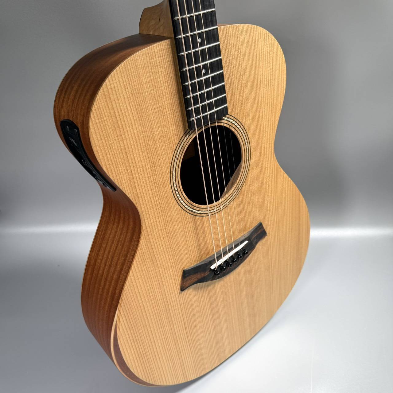 Taylor Academy 12e エレアコ アコースティックギター フォークサイズ