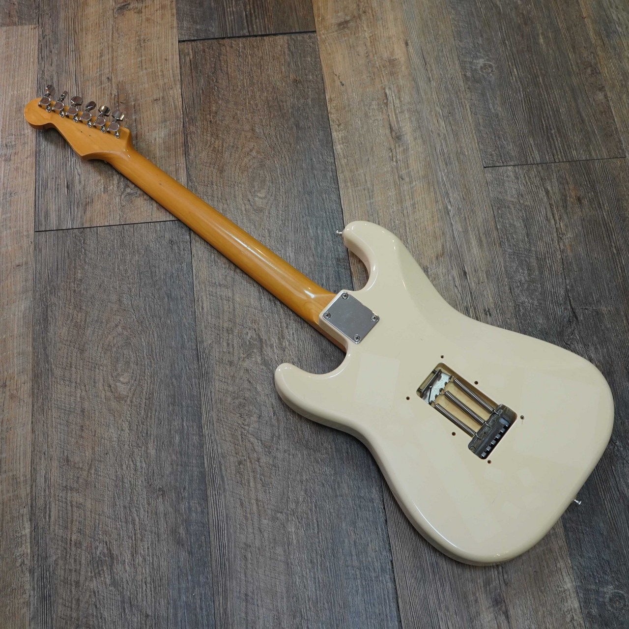 Fender Japan STR（中古）【楽器検索デジマート】