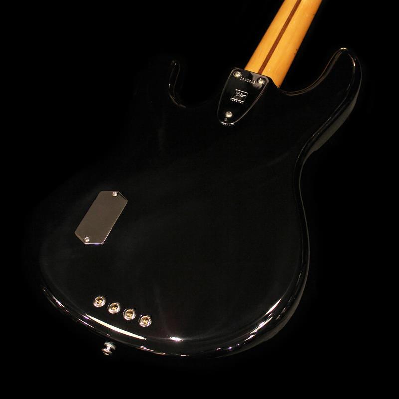 ベース MUSICMAN StingRay Classic Black MUSIC MAN Retro '70s StingRay Bass (Black)（新品）【楽器検索