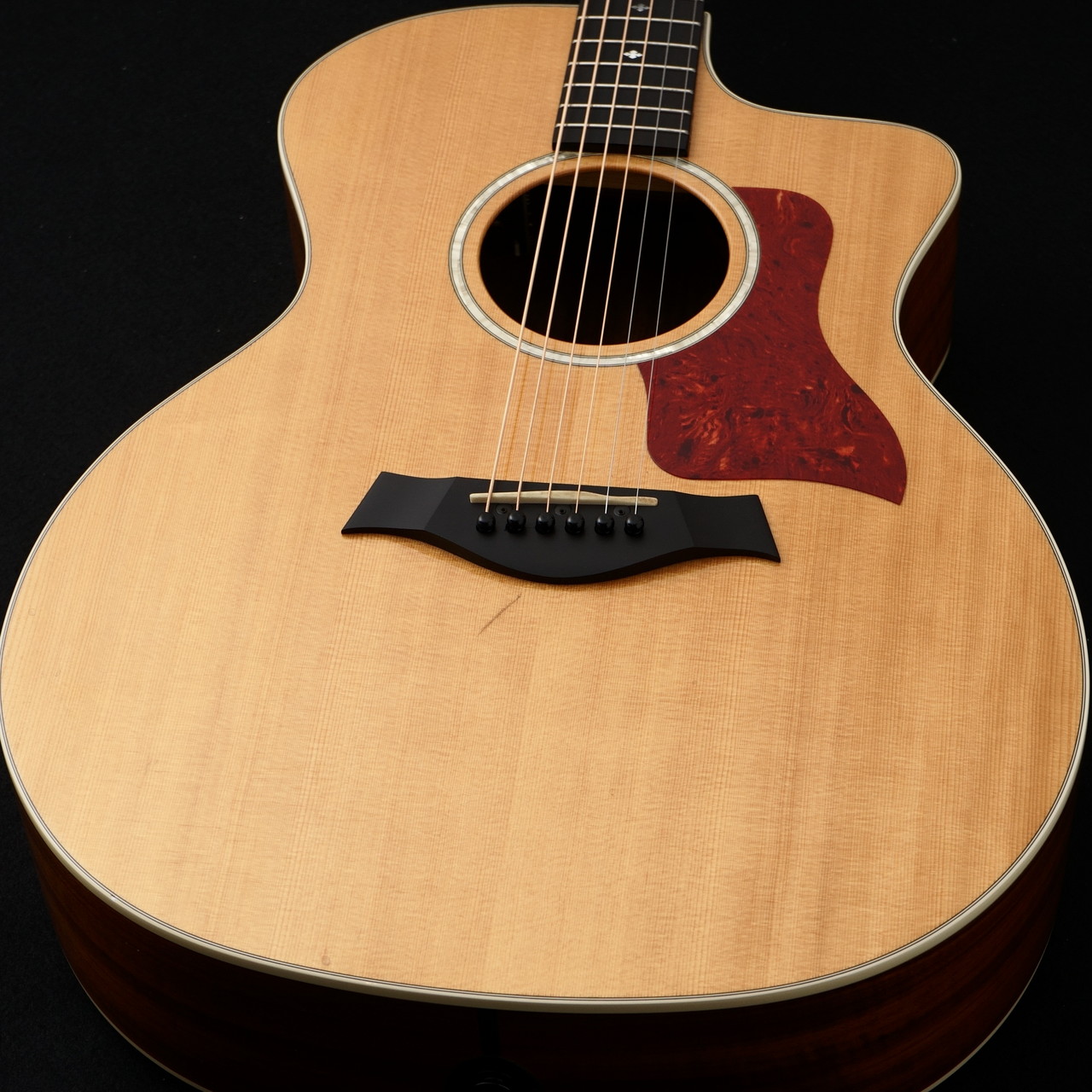 Taylor 214ce-CF DLX '18 【USED】【48回無金利】【買取・下取強化中