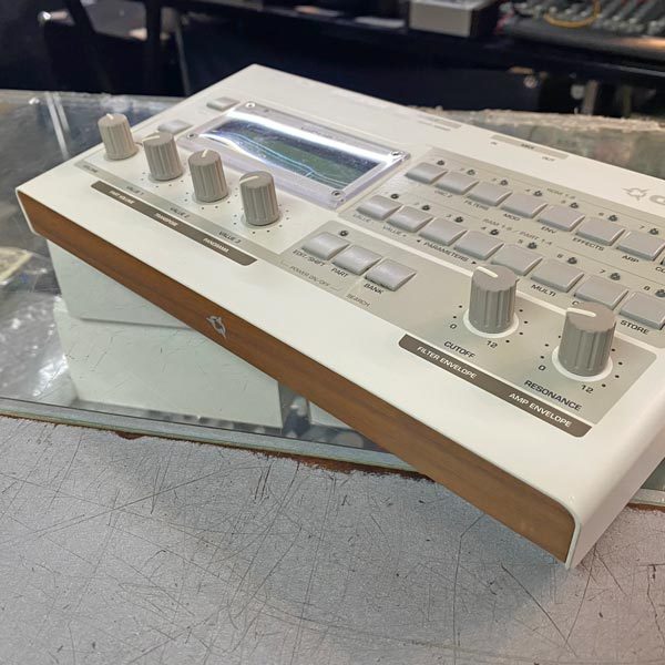 Access VIRUS TI Snow（中古）【楽器検索デジマート】