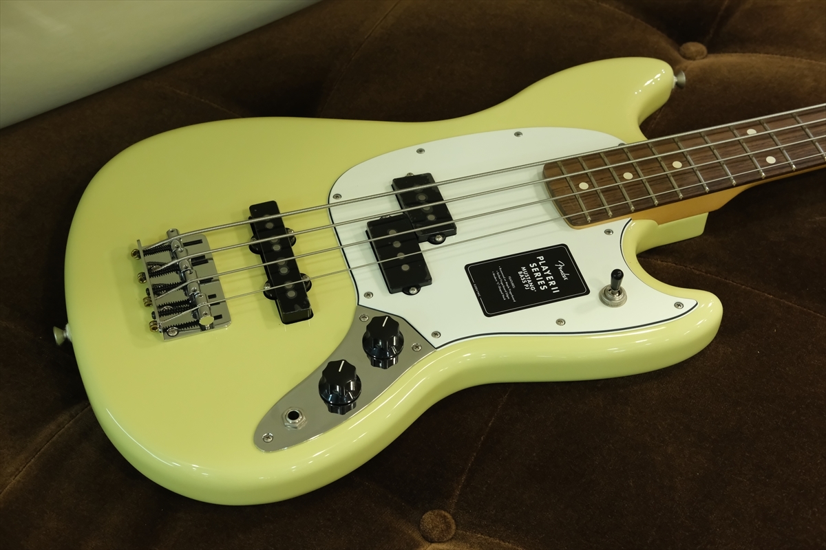 Fender Player II Mustang Bass PJ , Rosewood Fingerboard / Hialeah