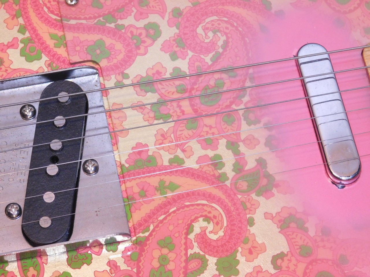 期間限定品‼️美品❣️70s国産ビンテージ❣️ジャガードJD180 良音‼️ Fender Made in Japan Traditional 60s Jaguar -3-Color Sunburst