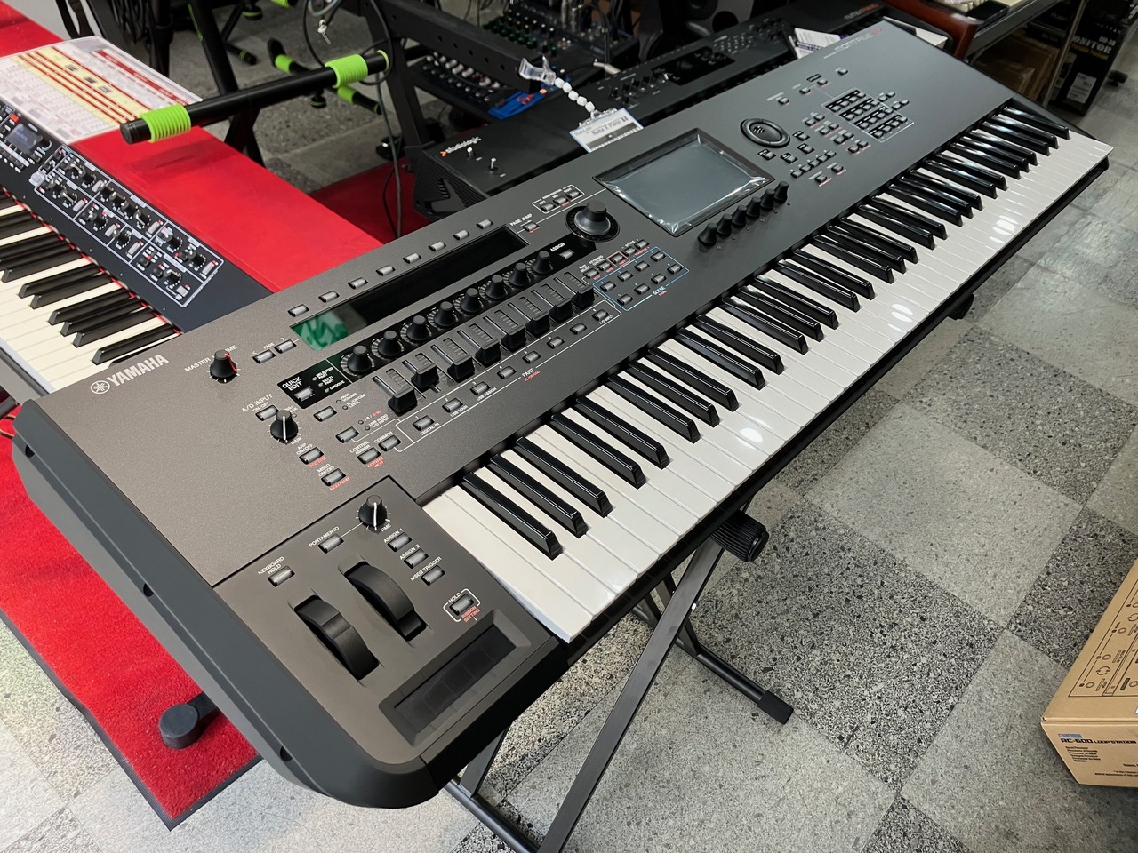 鍵盤楽器 thavasa YAMAHA MONTAGE M7 (76鍵FSX鍵盤)◇展示品入替超特価!【TIMESALE