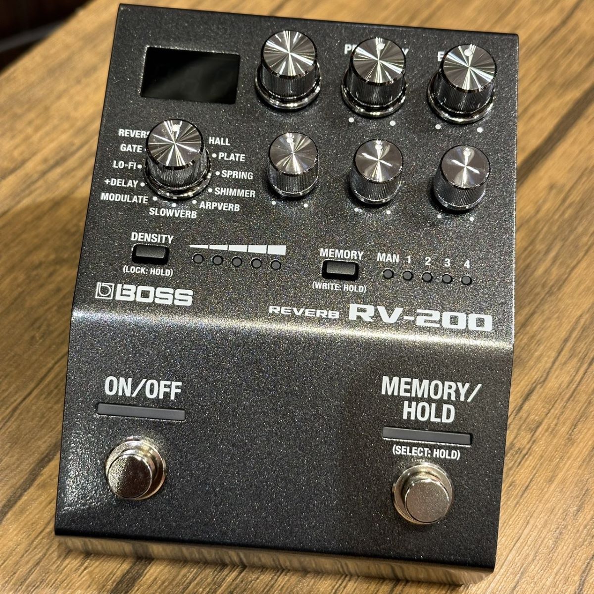 BOSS RV-200 リバーブペダルRV200 【新品特価！】