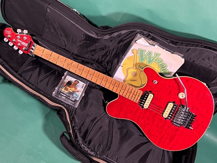 MUSIC MAN EVH TRANS RED（中古）【楽器検索デジマート】