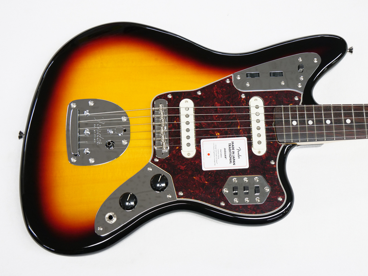 Fender Made in Japan Traditional 60s Jaguar 2022 (3-Color Sunburst 