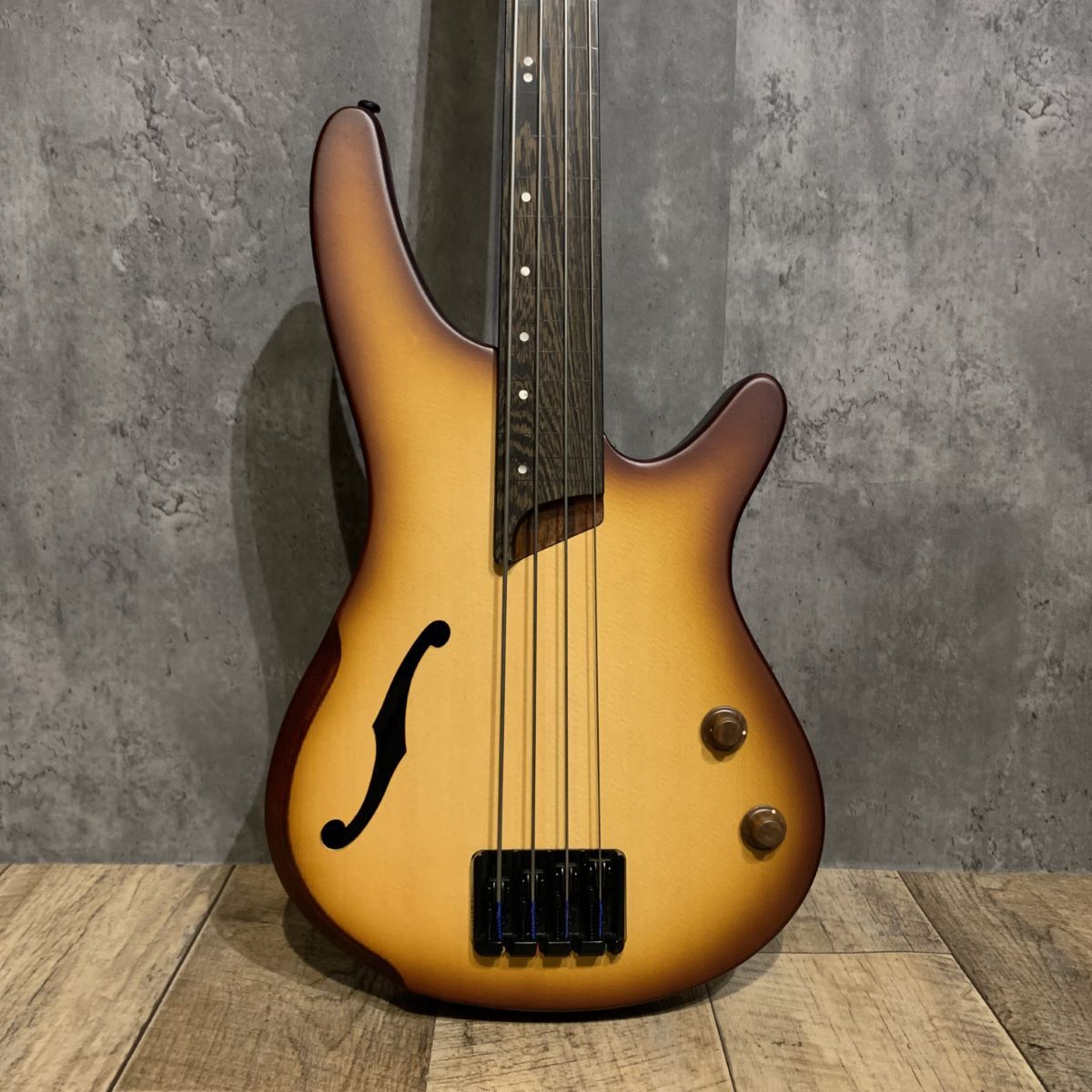 Ibanez SRH500F / NNF（新品/送料無料）【楽器検索デジマート】