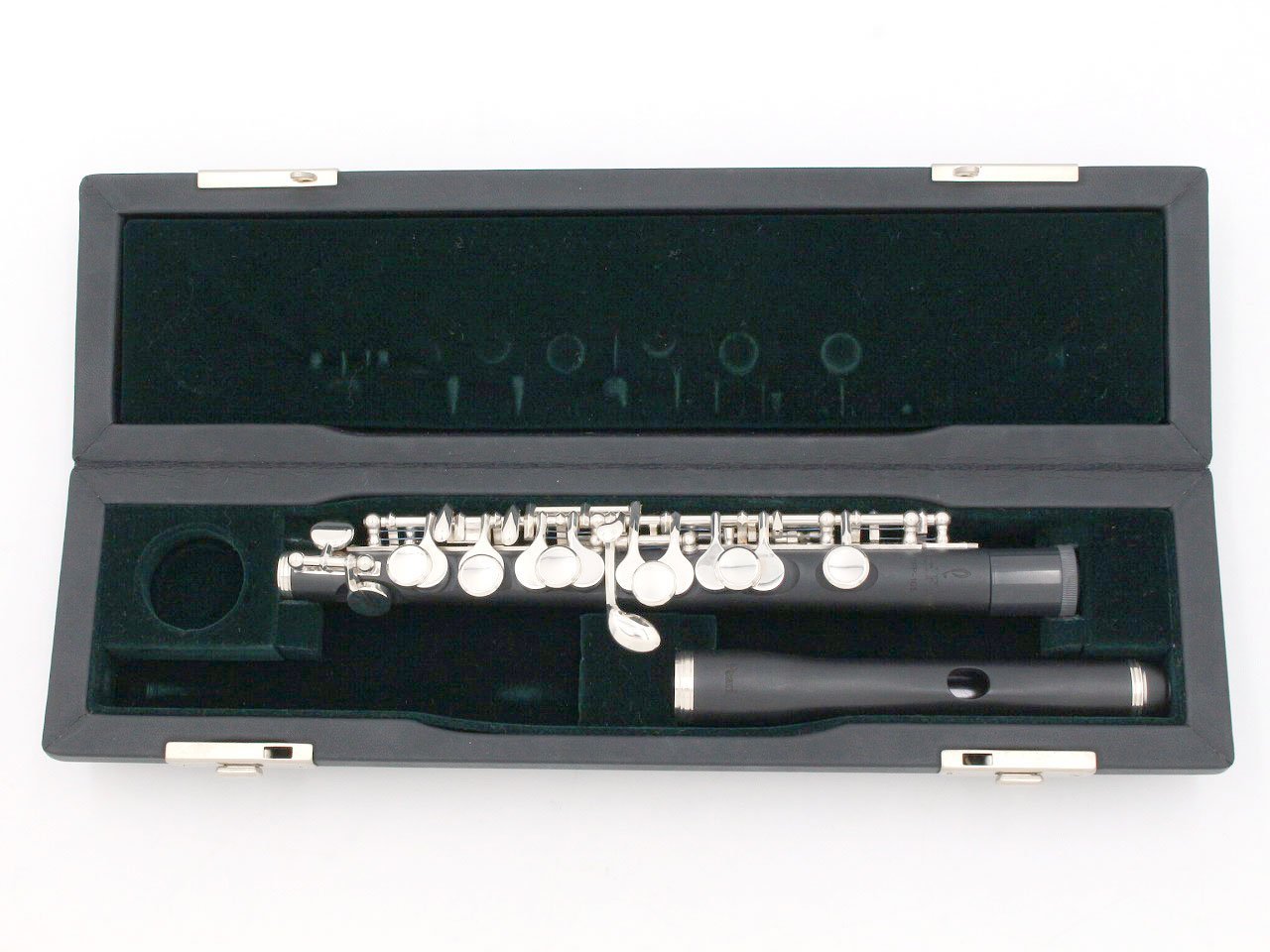 Piccolo | パール楽器製造株式会社｜Pearl Flute