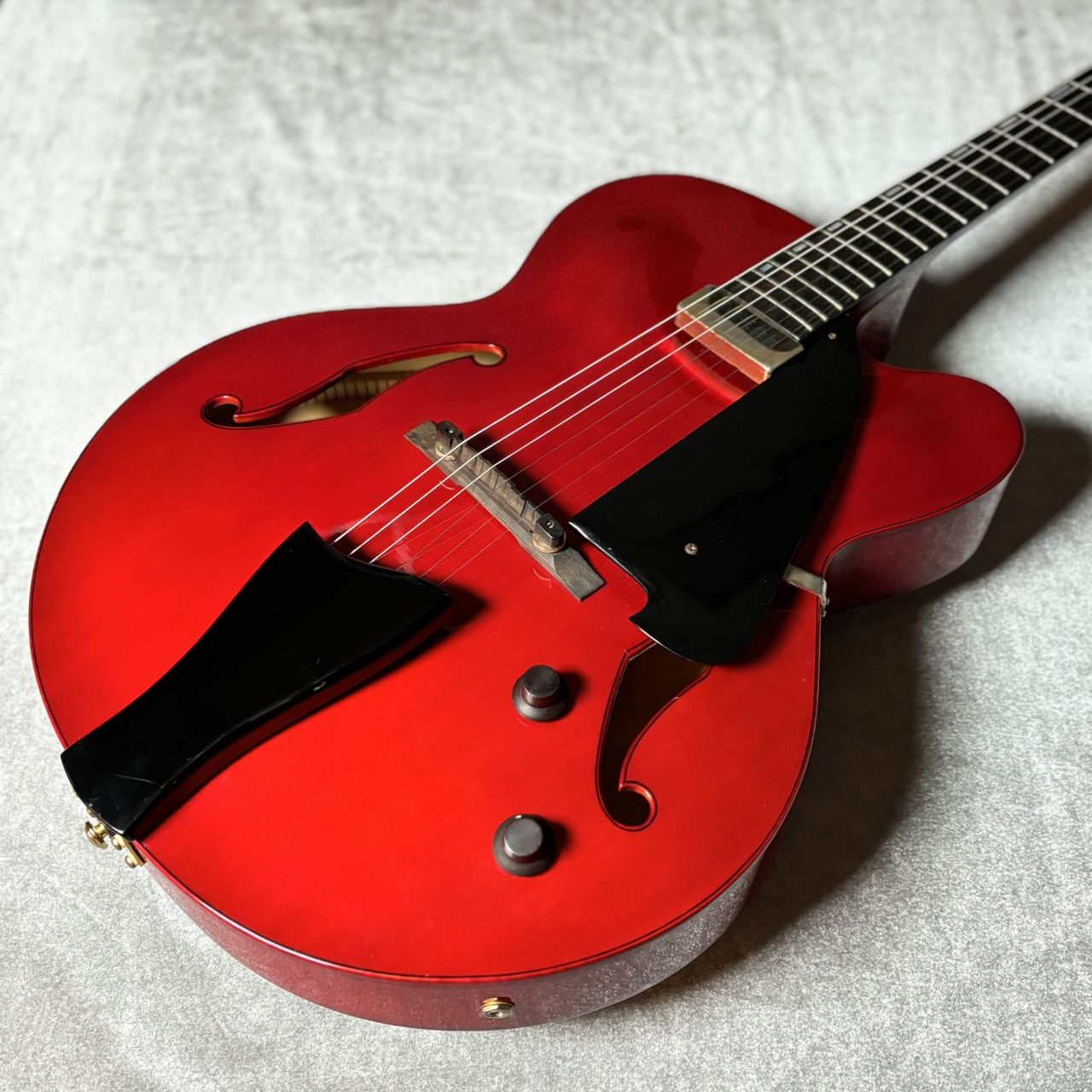 Ibanez AFC151-DA フルアコ 未開封のフラットワウンド弦付き Ibanez AFC151-DA フルアコ 未開封のフラットワウンド弦付き