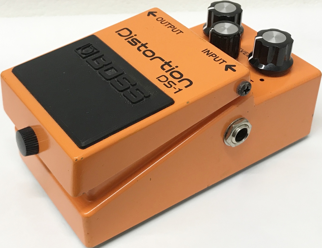 （中古）（保証書付き）BOSS Distortion DS-1 中古】BOSS ボス / DS-1 Distortion 銀ネジ/黒スイッチ/日本製