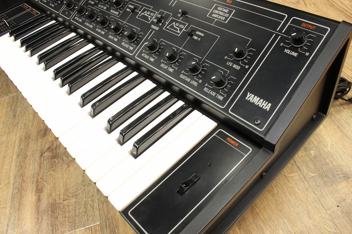 YAMAHA CS-10 アナログシンセサイザー ヴィンテージ 中古】 YAMAHA / CS-10 【VINTAGE】 【キーボードマート新宿】【新宿店