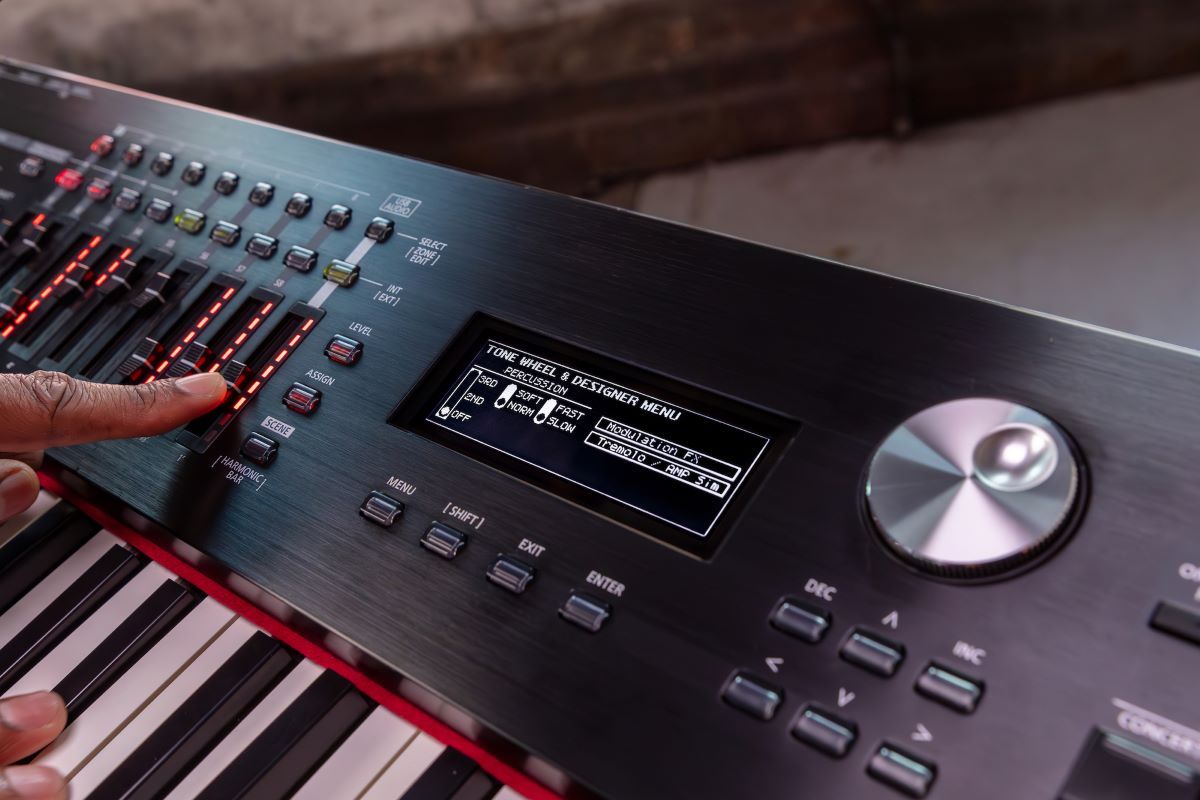 Roland RD-2000EX ステージピアノ（新品/送料無料）【楽器検索